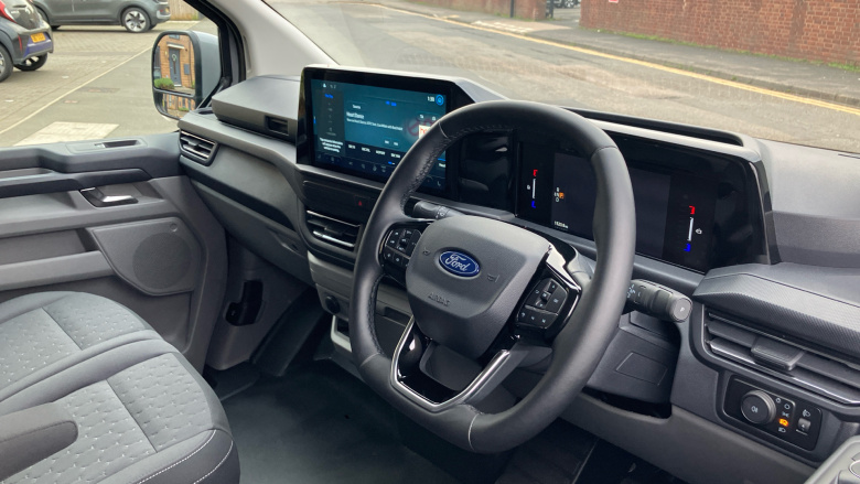 Ford Transit Custom E-320 L1 Rwd 100kW 65kWh H1 Van Limited Auto